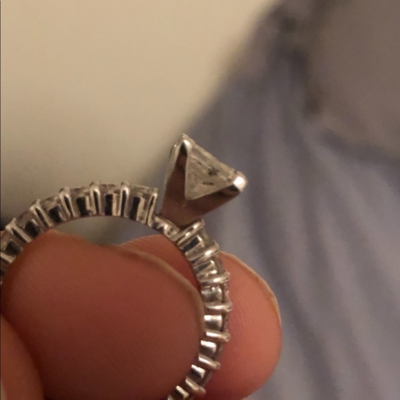 Diamond Ring - Picture 6 of 7